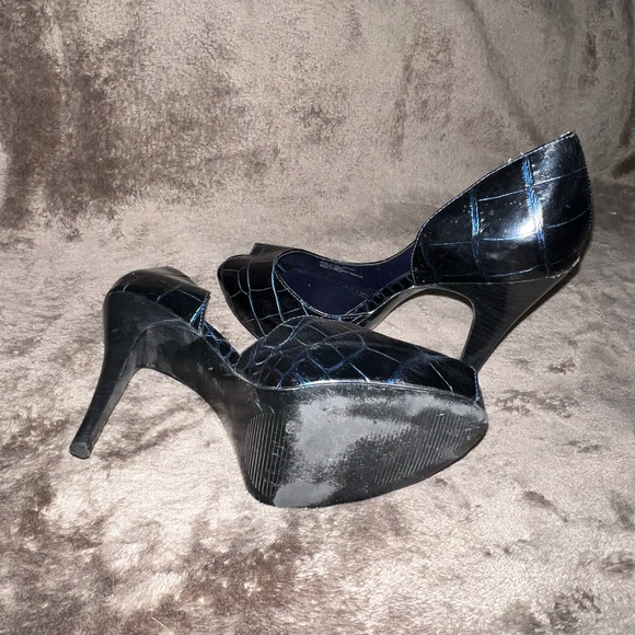 Carlos Santana Alligator Heels - Picture 3 of 3